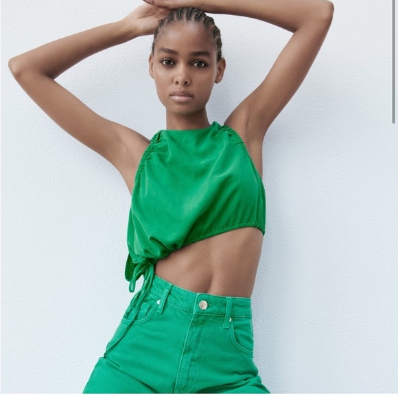 🌿 ZARA GREEN ASYMMETRICAL CROP TOP! - Picture 8 of 14